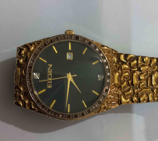 Shortly used imported original watch for sell